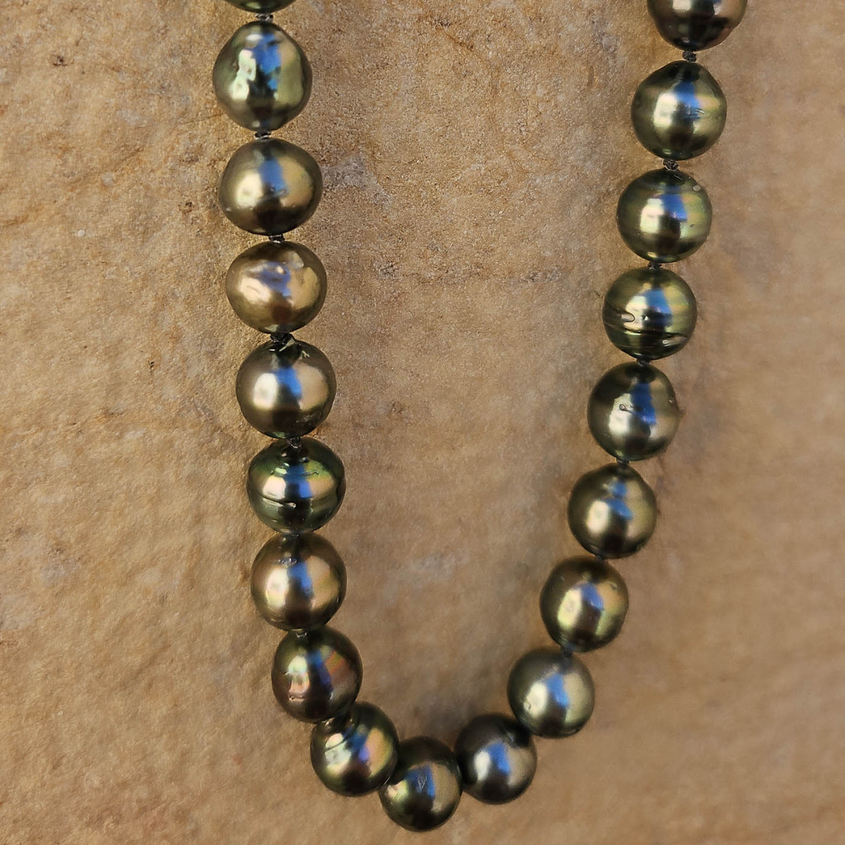 Collier De Perles De Tahiti Baroques Et Or 18K Jaune - 49 Perles, 87g - Occasion