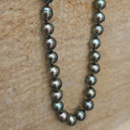 Collier de perles de Tahiti baroques avec fermoir argent