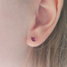 Puces d'oreille en or blanc 18k serties de rhodolites