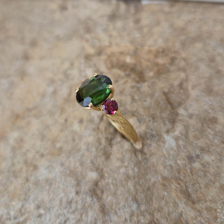 Bague en or jaune 18k, collection la vigne