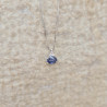 Pendentif en or blanc 18k serti d'un saphir bleu et de diamants